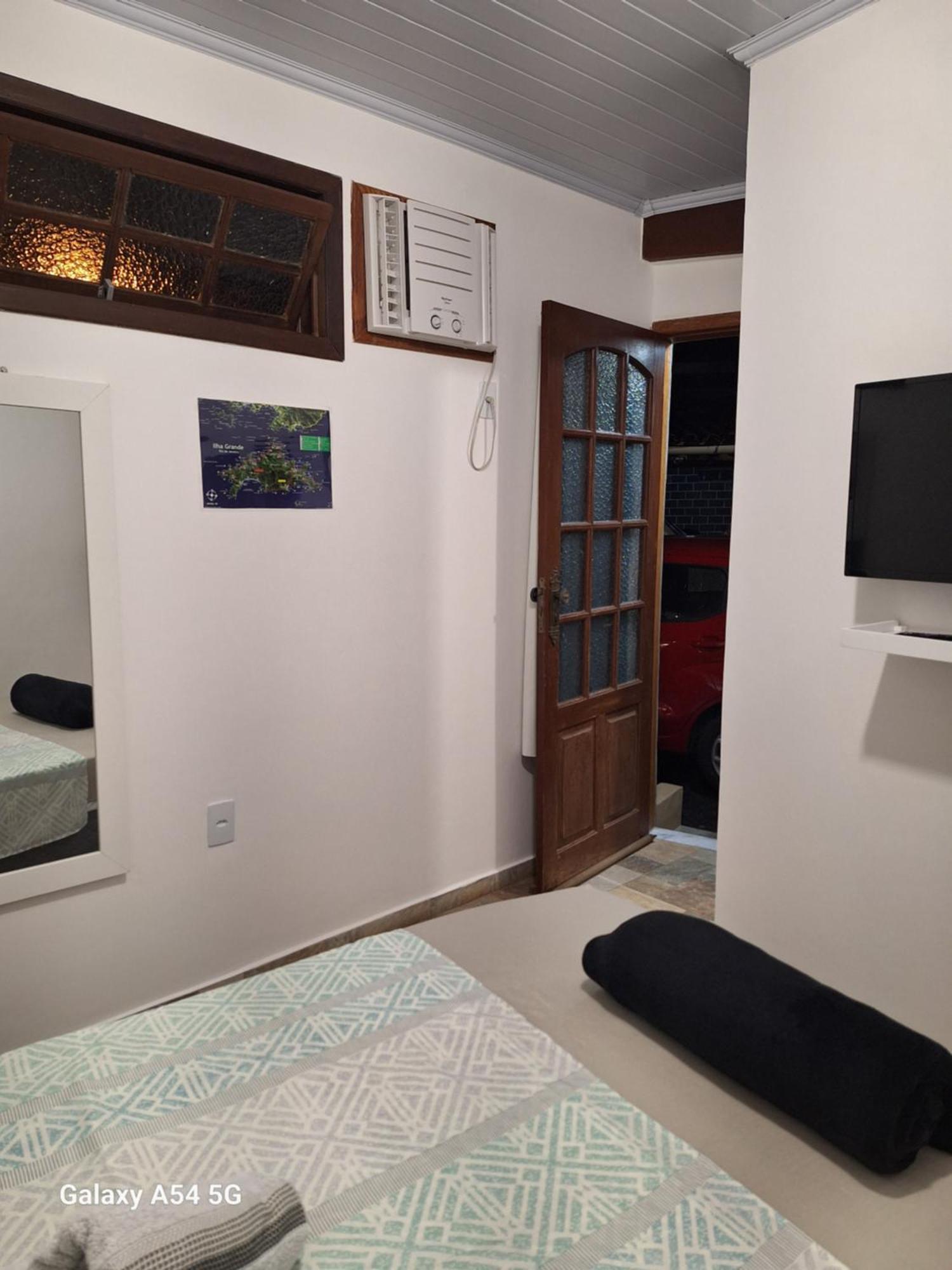 Suite E Apartamento אנגרה דוס רייס מראה חיצוני תמונה